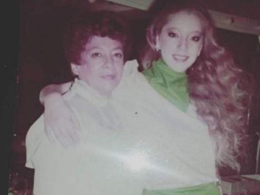 ¿Cómo se llevan Constanza, hija de Edith González, y su madastra? (FOTOS)