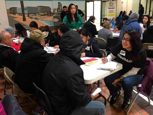 Suspenden programa de asistencia legal gratis para inmigrantes detenidos en Estados Unidos