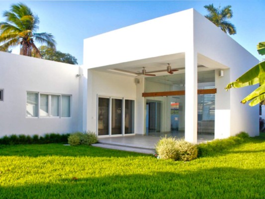 Alucom ofrece diferentes soluciones para ahorrar energía en el hogar