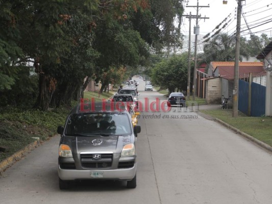 Consternación y llanto en sepelio de universitaria tiroteada en un bus