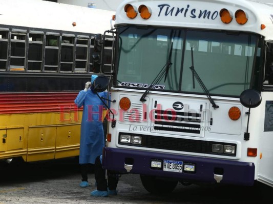 FOTOS: Para evitar Covid-19, hondureños deportados fueron aislados
