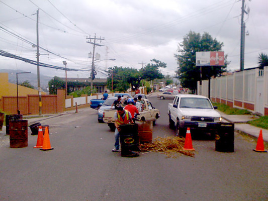 Accidente deja sin energía eléctrica por segundo día el sur de Tegucigalpa