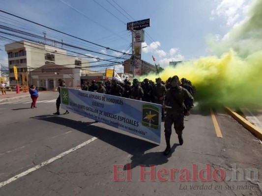 Las Fuerzas Armadas muestran su poderío en desfile cívico-militar por aniversario