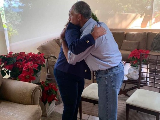 Imágenes de la reunión entre Nasry 'Tito' Asfura y Xiomara Castro