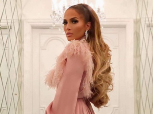 Jennifer López defiende a Alex Rodríguez de su exesposa en pelea de manutención