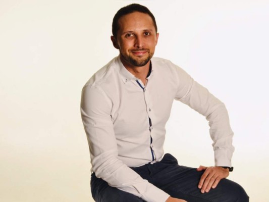 Dile adiós al efectivo con la nueva aplicación móvil Kash