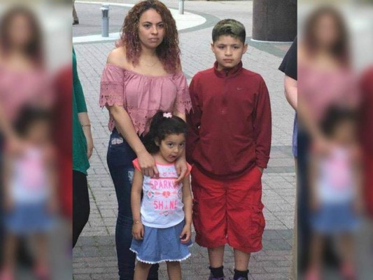 Estados Unidos deporta a salvadoreña pese a indulto