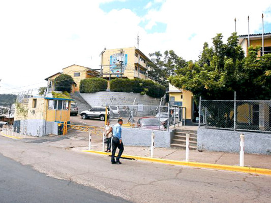 Oficiales narcosicarios mandan mensajes de 'no meterse con ellos”