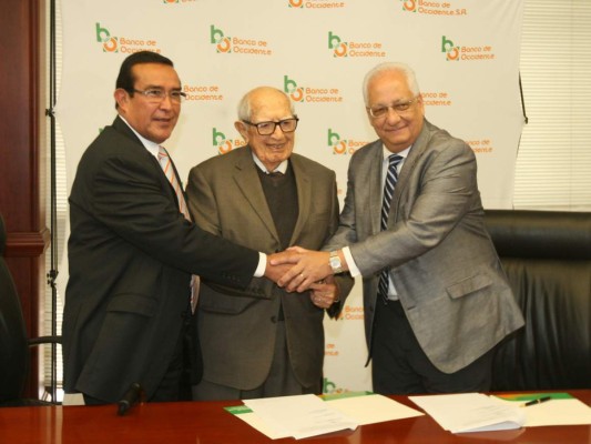 Directores de hospitales públicos deben presentar plan de salida a la crisis