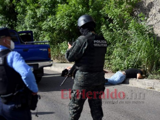 Desgarradora escena de pareja emboscada y acribillada en la capital (FOTOS)