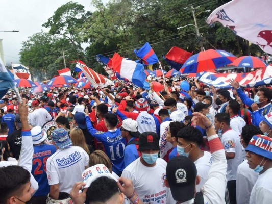 La Ultra Fiel en San Pedro Sula sale a las calles a apoyar al Olimpia
