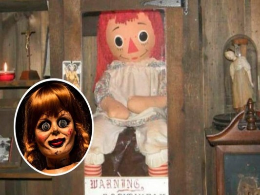 Desaparece muñeca de Annabelle del museo Warren y provoca pánico en la redes