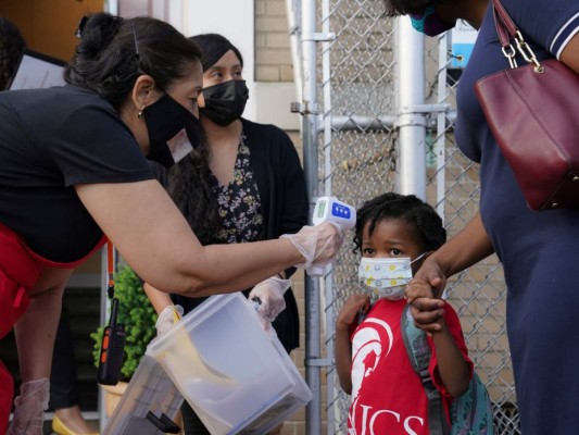 Nueva York preocupa al registrar más de mil casos de covid-19 en un día