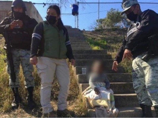 México: Rescatan a niña migrante de dos años en el río Bravo