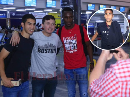 Sonrientes y emocionados, así viajaron los legionarios de la H tras vencer a Trinidad