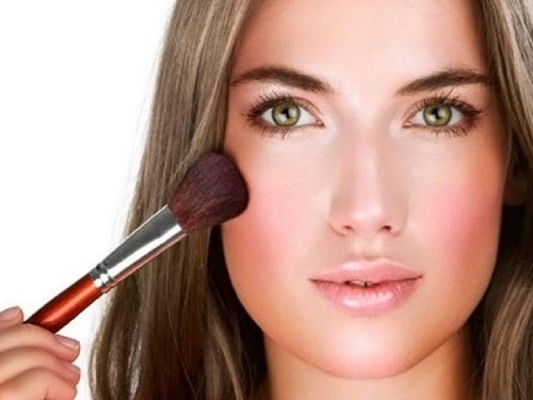 ¿Cómo enfrentar la alergia a los cosméticos?