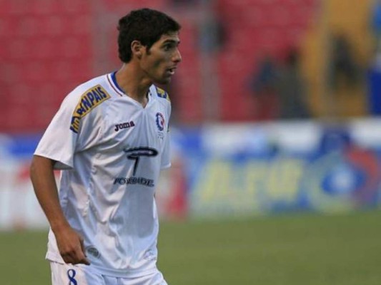 Los extranjeros que pasaron sin pena ni gloria por el Olimpia (Fotos)
