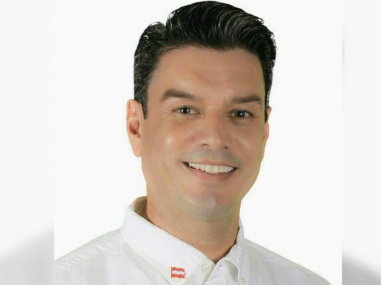 Liberan al candidato y comunicador social Víctor Manuel Pineda tras casi un mes en cautiverio