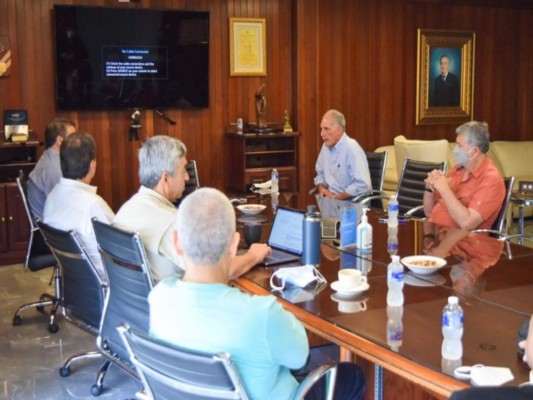 Nasry 'Tito” Asfura propone apoyo a los maquiladores de Honduras