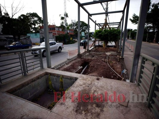 En la colonia Kennedy se construye otra caseta del proyecto. Foto: El Heraldo