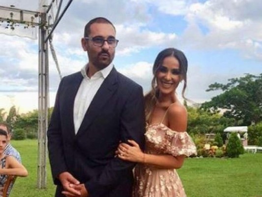 El infartante escote de Catherine Siachoque tiene a muchos suspirando