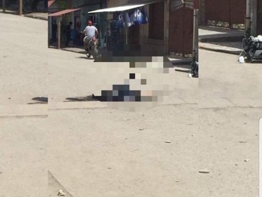 Matan a un hombre y luego lo queman en plena calle de Yoro