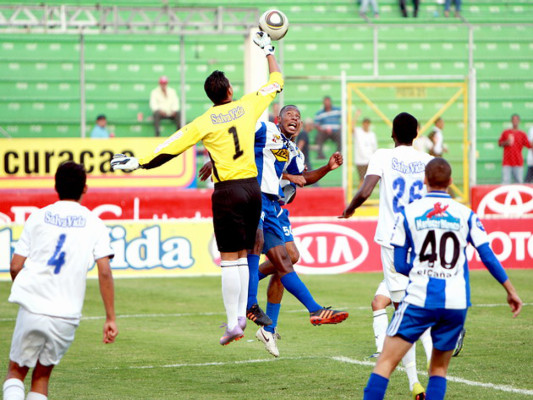 Liga Nacional rectifica: 'El Torneo de Reservas si va'