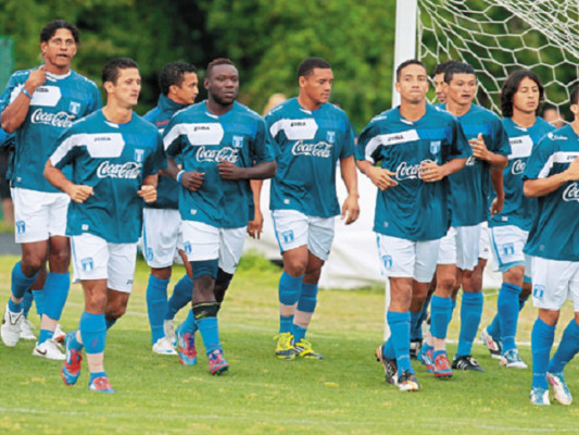 Honduras golea 3-0 a El Salvador previo al debut ante Panamá