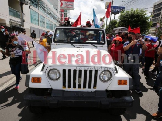 'La casa de papel', '¡No a las ZEDE!' y el discurso de Xiomara: Así protestó Libre en el Bicentenario