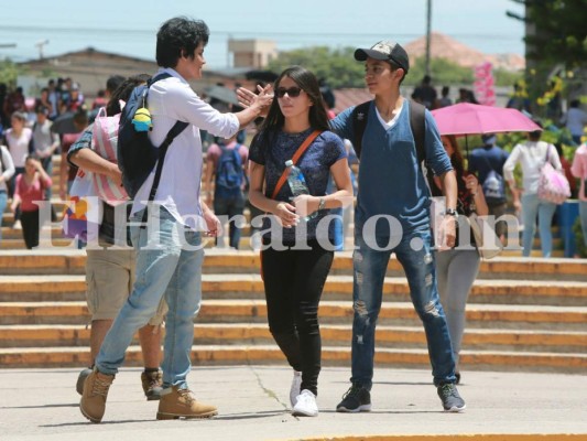 El regreso a clases de la UNAH, junto a la fiebre de Pokémon Go