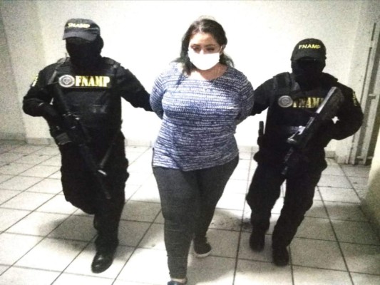 'La Soviética' y 'La Osa', dos presuntas criminales de la pandilla 18 y MS-13 que operaban en Tegucigalpa
