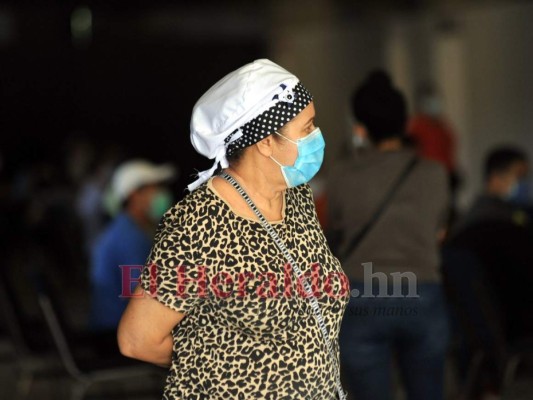 A toda marcha, centros triaje de Bazar del Sábado y CCI atienden a pacientes covid