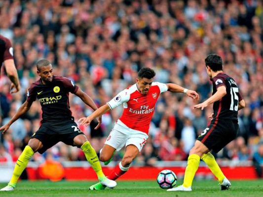 Arsenal y City empatan a dos goles y suman un punto que no les sirve para mucho