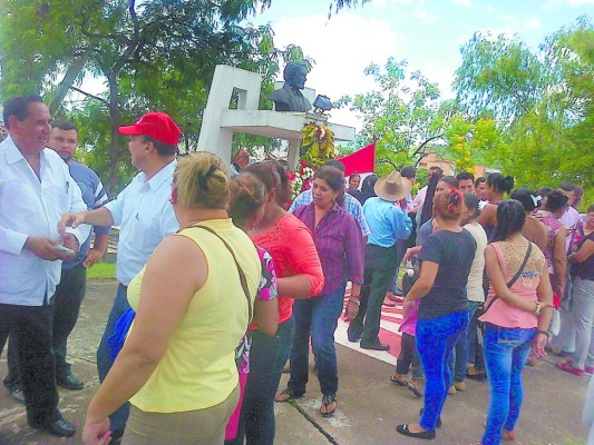 Liberales abogan por un partido renovado