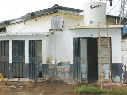 Instituto de Desarrollo Comunitario, Agua y Saneamiento invertirá L 20 millones en centros escolares&nbsp;&nbsp;