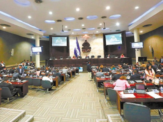 CN plantea devolver contrato de Palmerola al Poder Ejecutivo