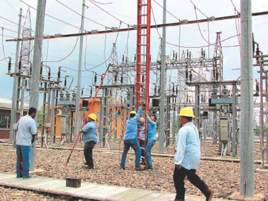 Presidente no descarta vetar reforma a la Ley de Energía