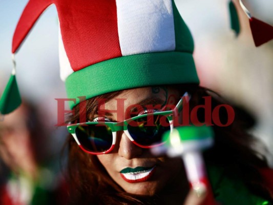 Los bellos rostros que roban suspiros en el Kazán Arena para el España vs Irán