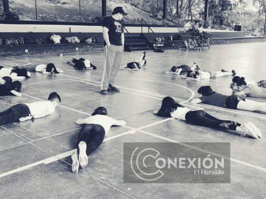 EN VIVO: Una jornada de baile para niños junto al coreógrafo Charlie García