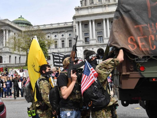 FOTOS: Protesta para 'reabrir' la economía y contra el confinamiento en Pensilvania