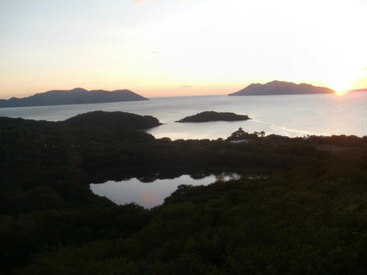 Destacan bellezas de Honduras en Día Mundial del Turismo