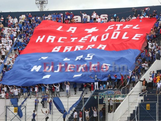 Hermosas mujeres, el show de la Ultra y 'Bolillo' con Quioto: Lo que no se miró en el Olimpia vs. Vida