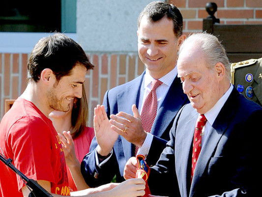 La 'Roja', campeona de la Eurocopa 2012, regresa triunfal a Madrid