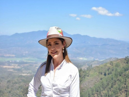 Clarisa Gaitán, la hija del extinto alcalde de Cantarranas que busca honrar su memoria