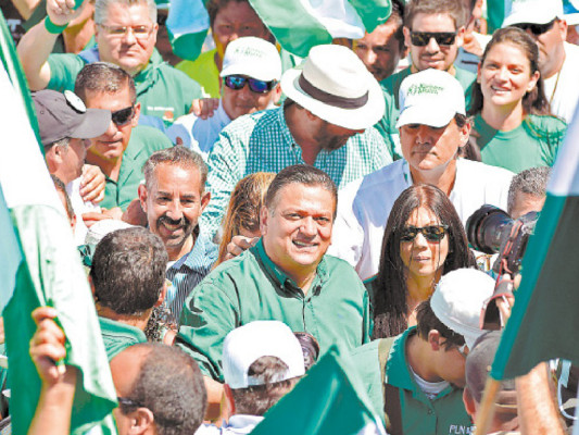 Costa Rica a elecciones bajo inédita polarización de izquierda y derecha