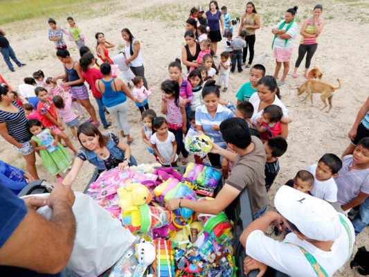 Una mágica Navidad en la Villa Campesina con la visita de Soli-Diario