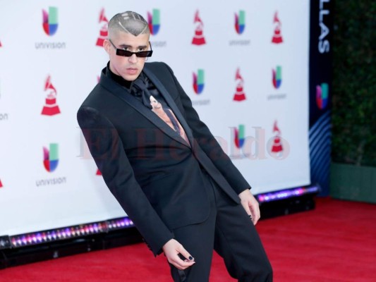 Bad Bunny llega a los Latin Grammy en la MGM Grand Garden Arena en Las Vegas en una fotografía del 15 de noviembre de 2018. Bad Bunny lanzó su álbum debut “X 100PRE” el 24 de diciembre de 2018.