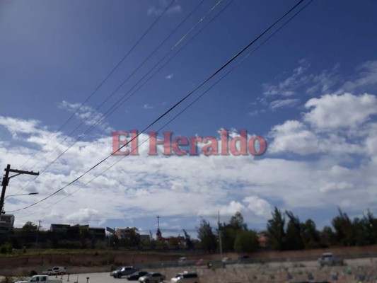 Fuertes lluvias se esperan para la noche de este domingo