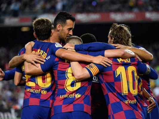 Celebración de uno de los goles del Barcelona al Villarreal. Foto:AFP