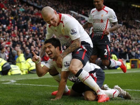 VIDEO: El polémico festejo de Luis Suárez ante Man U